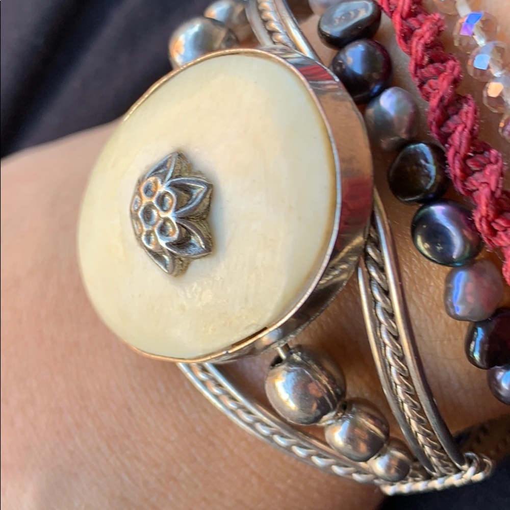 Gorgeous Bracelet with Ivory Stone